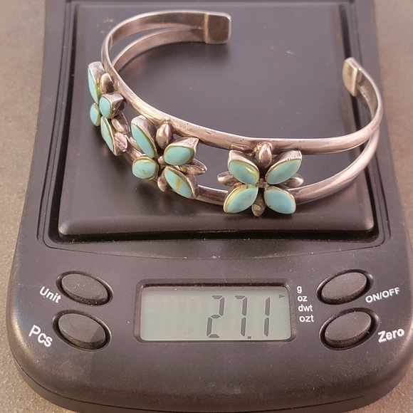 Vintage Stering Three Flower Turquoise Native American Cuff Bracelet - Picture 12 of 12